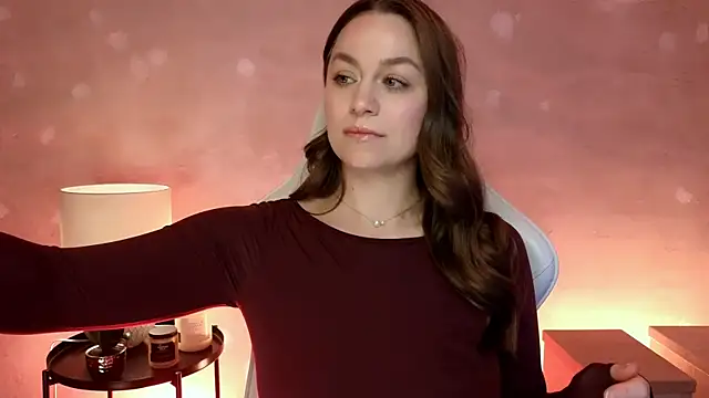 Snapshot of MilaFleur chatting on February 5, 3:41 pm MilaFleur online show from February 5, 3:41 pm