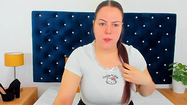 EvaLick online show from February 12, 6:24 am