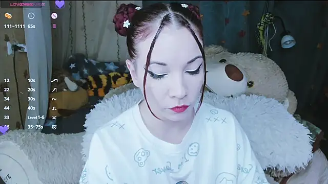 XNuka Flower LoverX online show from October 18, 6:54 pm