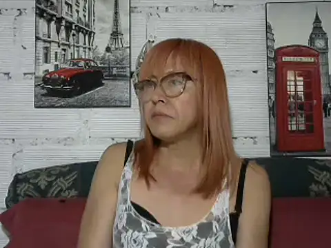 divahot08 online show from February 6, 9:38 pm