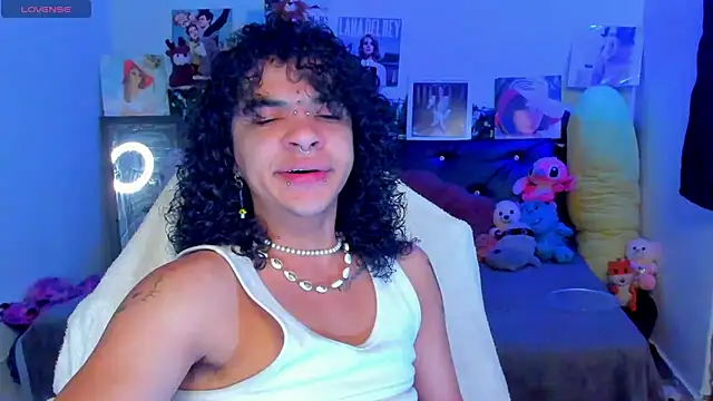 sweetvond  online show from March 6, 8:37 pm