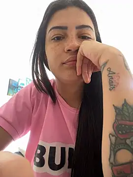 Snapshot of cutesarah_ chatting on January 4, 7:02 pm cutesarah  online show from January 4, 7:02 pm