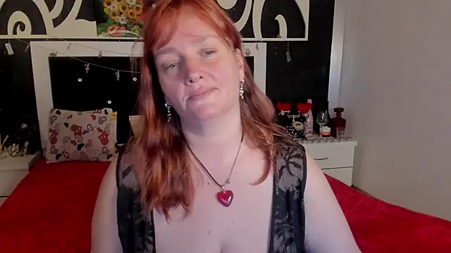 Snapshot of SinFulTitsDD chatting on January 20, 8:18 pm SinFulTitsDD online show from January 20, 8:18 pm