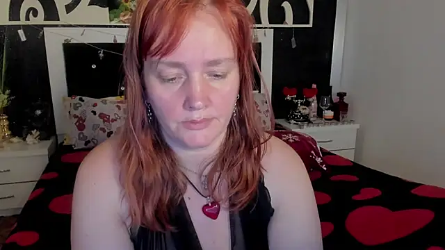 Snapshot of SinFulTitsDD chatting on January 13, 7:42 pm SinFulTitsDD online show from January 13, 7:42 pm