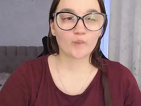 Amy Mur  online show from February 3, 1:05 pm
