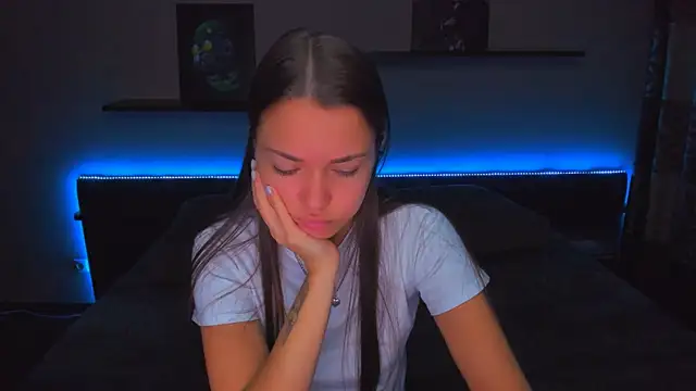 Snapshot of AlexaBarkley chatting on October 30, 12:20 am AlexaBarkley online show from October 30, 12:20 am