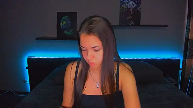 Snapshot of AlexaBarkley chatting on October 6, 12:34 am AlexaBarkley online show from October 6, 12:34 am