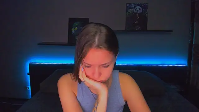 AlexaBarkley online show from February 19, 12:29 am