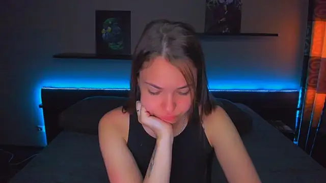 AlexaBarkley online show from May 4, 12:36 am