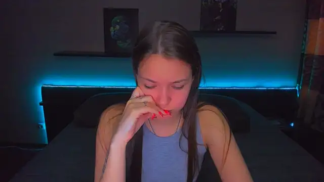 AlexaBarkley online show from April 9, 12:45 am