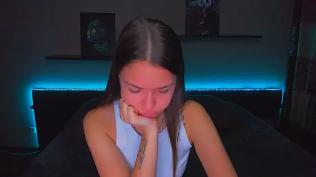 Snapshot of AlexaBarkley chatting on November 10, 12:26 am AlexaBarkley online show from November 10, 12:26 am