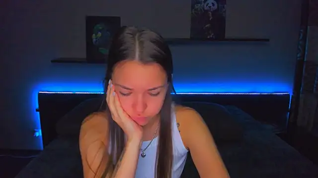 Snapshot of AlexaBarkley chatting on November 6, 12:25 am AlexaBarkley online show from November 6, 12:25 am