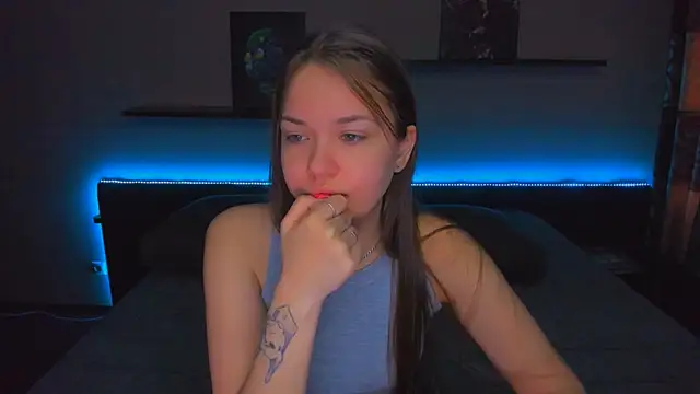 AlexaBarkley online show from March 19, 12:43 am