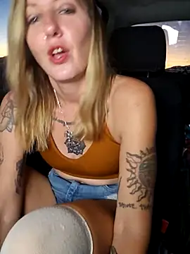 SheIsSomething online show from November 29, 12:55 am