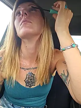 SheIsSomething online show from September 26, 10:38 pm