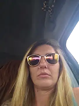 SheIsSomething online show from February 13, 11:27 pm