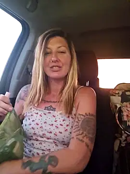 SheIsSomething online show from March 3, 1:45 am