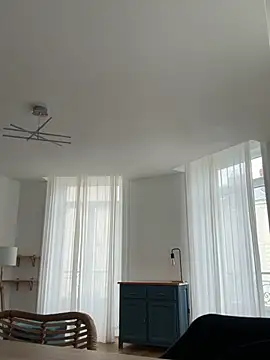 Snapshot of Simon-tem chatting on March 21, 12:50 pm Simon-tem online show from March 21, 12:50 pm