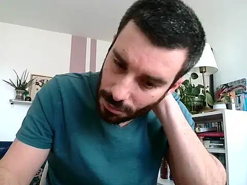 Snapshot of Simon-tem chatting on March 2, 12:45 pm Simon-tem online show from March 2, 12:45 pm