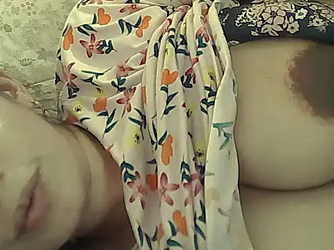 Snapshot of Alexiadreamer chatting on September 25, 3:34 am Alexiadreamer online show from September 25, 3:34 am