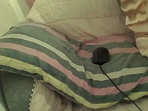 Alexiadreamer online show from December 4, 5:01 pm