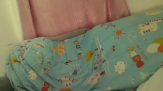 Snapshot of Alexiadreamer chatting on February 4, 3:47 pm Alexiadreamer online show from February 4, 3:47 pm