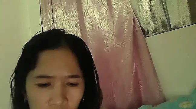 Snapshot of Alexiadreamer chatting on February 1, 4:43 pm Alexiadreamer online show from February 1, 4:43 pm