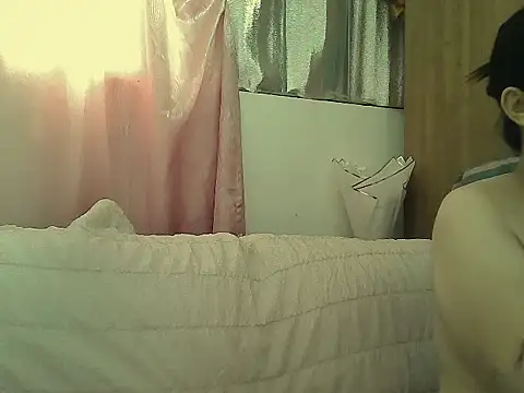 Alexiadreamer online show from December 5, 5:50 am