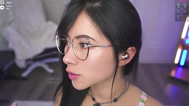 Snapshot of Gigi_ohlala chatting on September 20, 4:45 pm Gigi ohlala online show from September 20, 4:45 pm