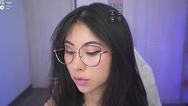 Snapshot of Gigi_ohlala chatting on September 12, 7:46 pm Gigi ohlala online show from September 12, 7:46 pm