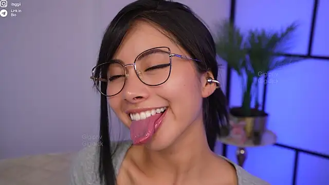 Gigi ohlala online show from November 15, 12:47 am