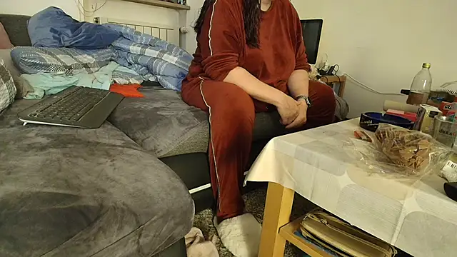 HotBiPaar online show from December 16, 12:59 am