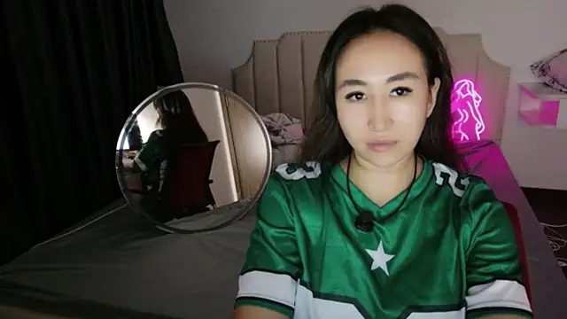 AsianQueens online show from June 14, 1:23 pm