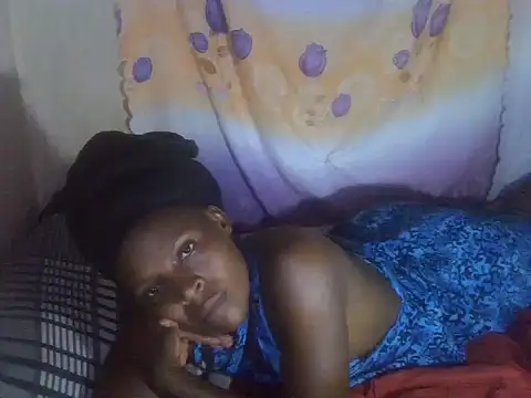 Snapshot of cute-shamza chatting on June 18, 12:32 pm cute-shamza online show from June 18, 12:32 pm