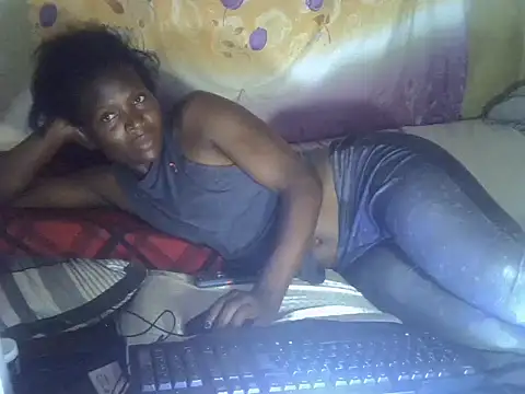 cute-shamza online show from April 14, 5:45 am