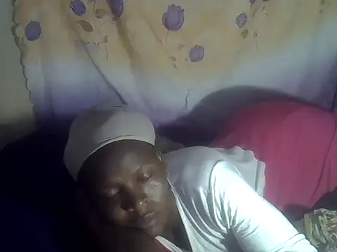 Snapshot of cute-shamza chatting on June 13, 6:33 am cute-shamza online show from June 13, 6:33 am