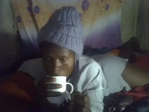 cute-shamza online show from May 21, 5:27 am
