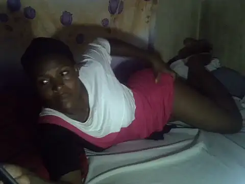 cute-shamza online show from May 12, 3:18 pm