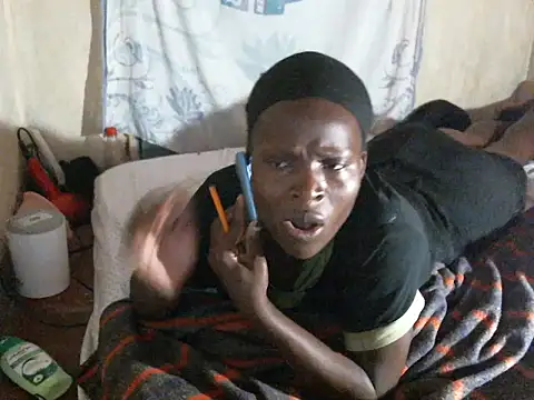 cute-shamza online show from December 15, 4:51 am