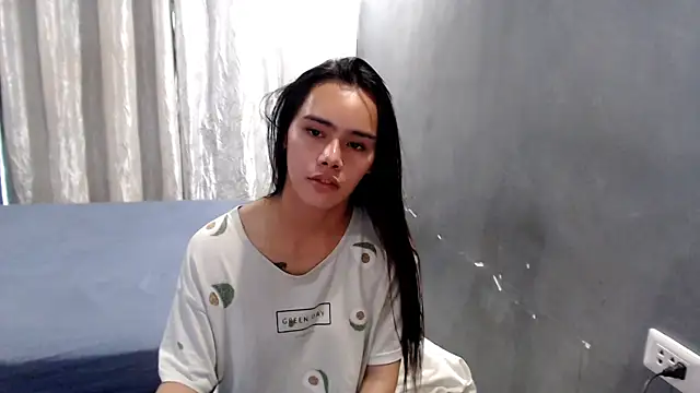 shecutie69 online show from May 2, 1:00 am