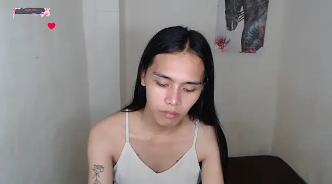 Snapshot of shecutie69 chatting on February 22, 9:01 am shecutie69 online show from February 22, 9:01 am