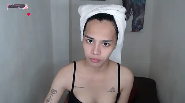 Snapshot of shecutie69 chatting on March 3, 8:30 am shecutie69 online show from March 3, 8:30 am