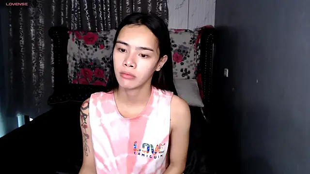 shecutie69 online show from December 5, 1:38 am