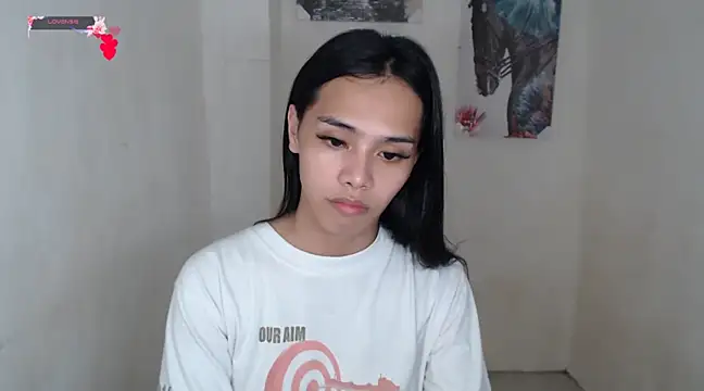 Snapshot of shecutie69 chatting on March 8, 8:22 am shecutie69 online show from March 8, 8:22 am