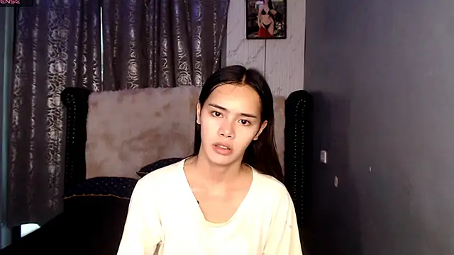 shecutie69 online show from February 6, 11:45 pm