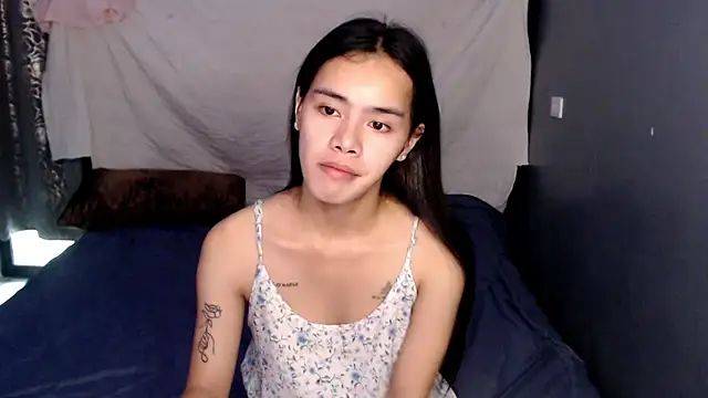 Snapshot of shecutie69 chatting on September 21, 5:34 am shecutie69 online show from September 21, 5:34 am