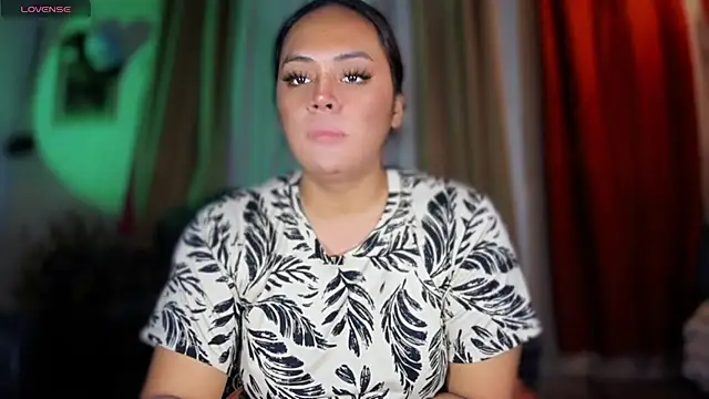  MissKhimberlyXxx  online show from December 18, 8:23 pm