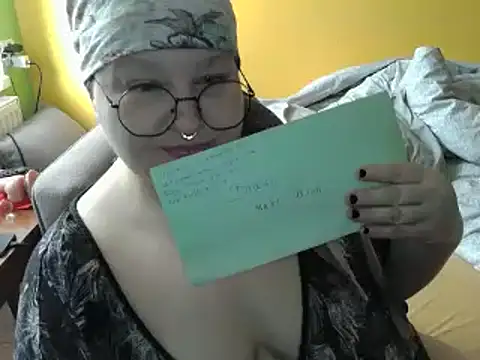 Snapshot of ThickBones chatting on February 3, 10:03 am ThickBones online show from February 3, 10:03 am