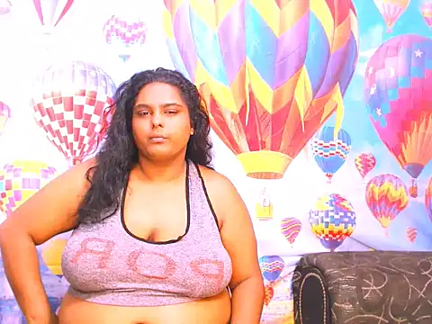 Snapshot of Indianfairy99 chatting on January 24, 8:23 am Indianfairy99 online show from January 24, 8:23 am