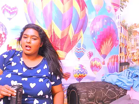 Snapshot of Indianfairy99 chatting on December 19, 12:12 pm Indianfairy99 online show from December 19, 12:12 pm